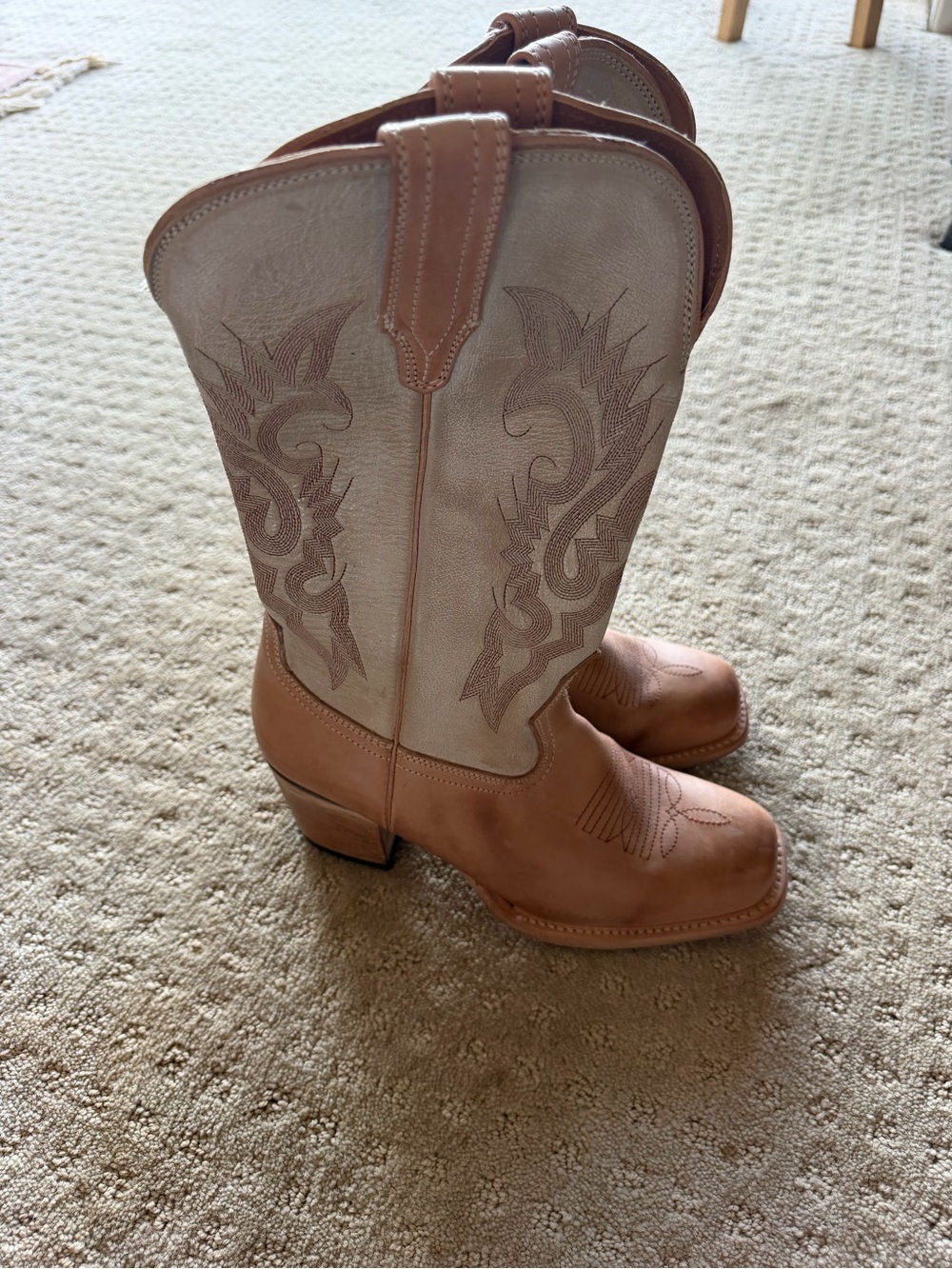 Freebird Women’s Two-Tone Western Cowboy Boots - Tan and Cream